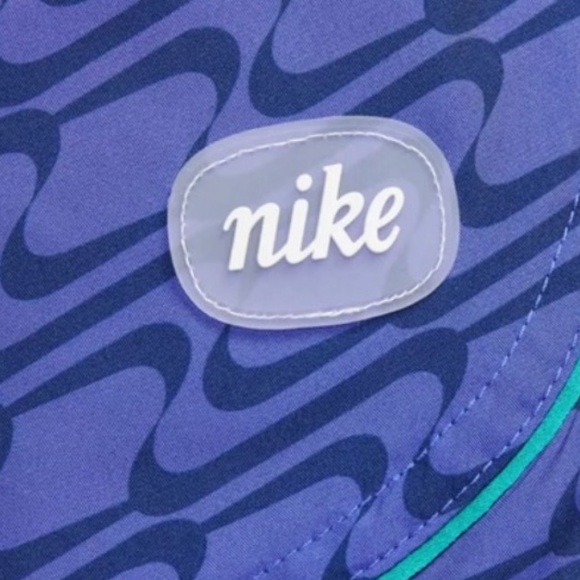 Nike Women’s Dri-Fit 3” Tempo Icon Clash Running Shorts - Picture 7 of 13